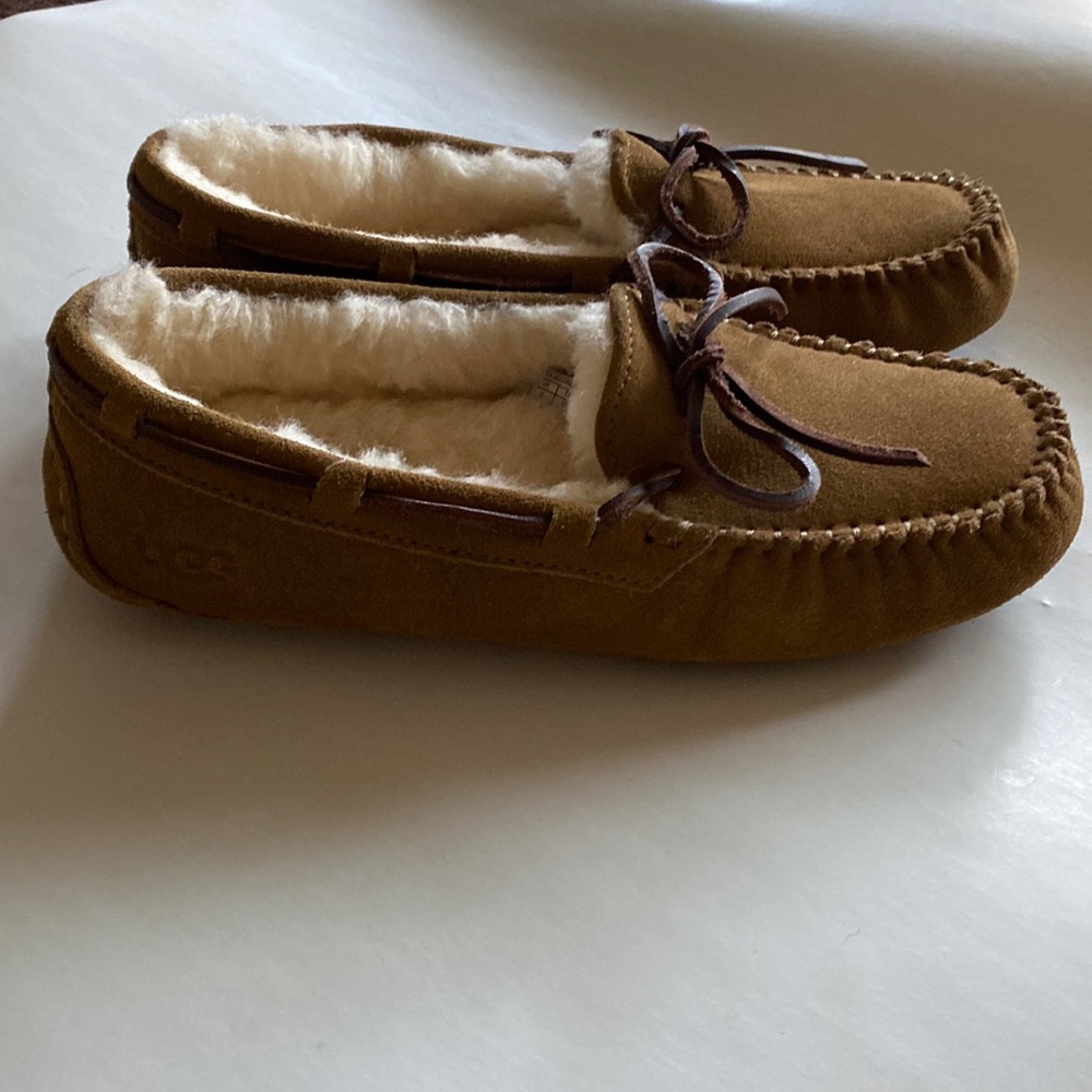 Dakota moccasins brand new no box